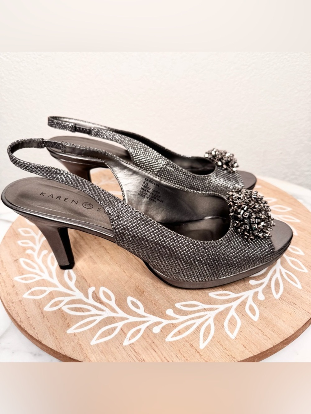 Karen Scott Breena Slingback Peep-Toe Pumps in charcoal Size 8.5